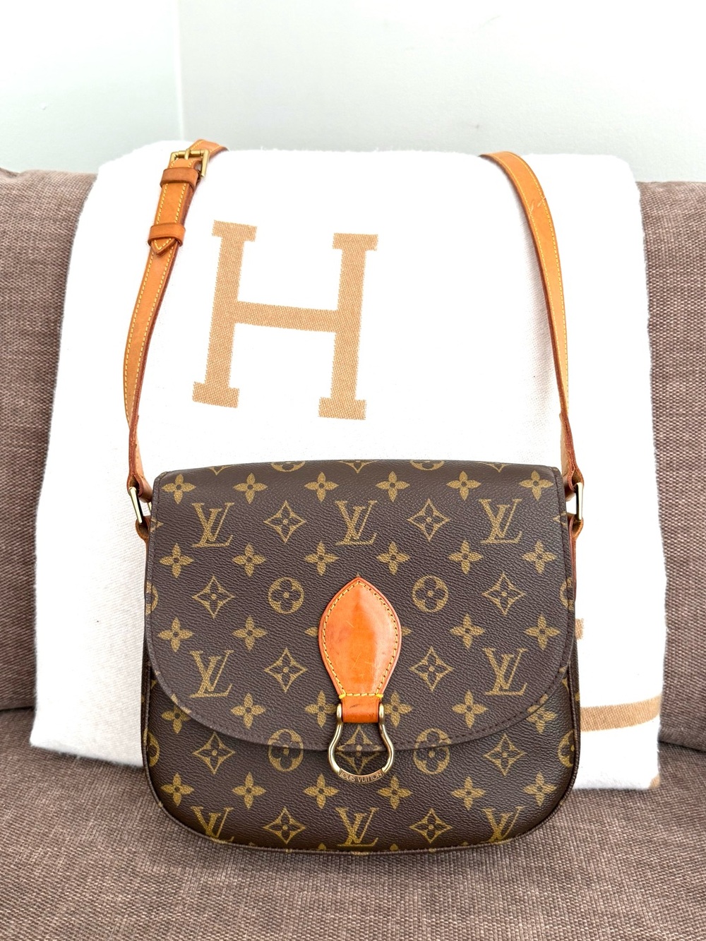 Authentic Louis Vuitton Saint Cloud GM monogram brown crossbody bag M51242 LV